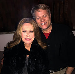 Marlo Thomas and Jim Dykes out on the town