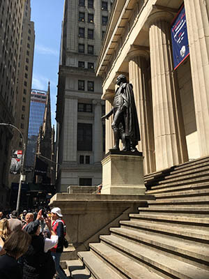 Wall Street and the statue of George Washington